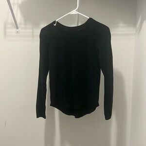 Lululemon black longsleeve shirt